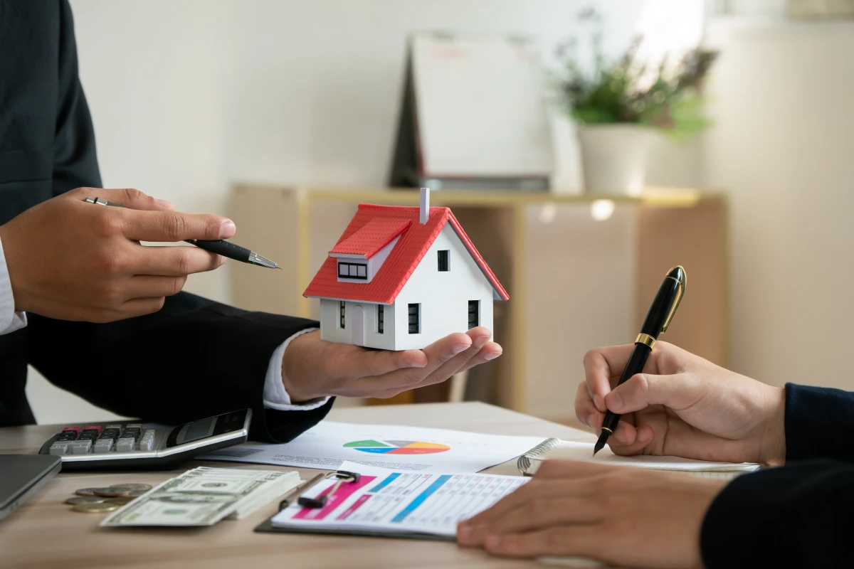 Les garanties obligatoires en matière d'assurance prêt immobilier : ce qu'il faut savoir