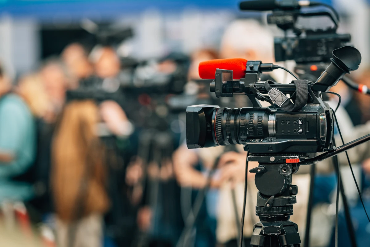 Médias et responsabilité : quand l'erreur vient de la source