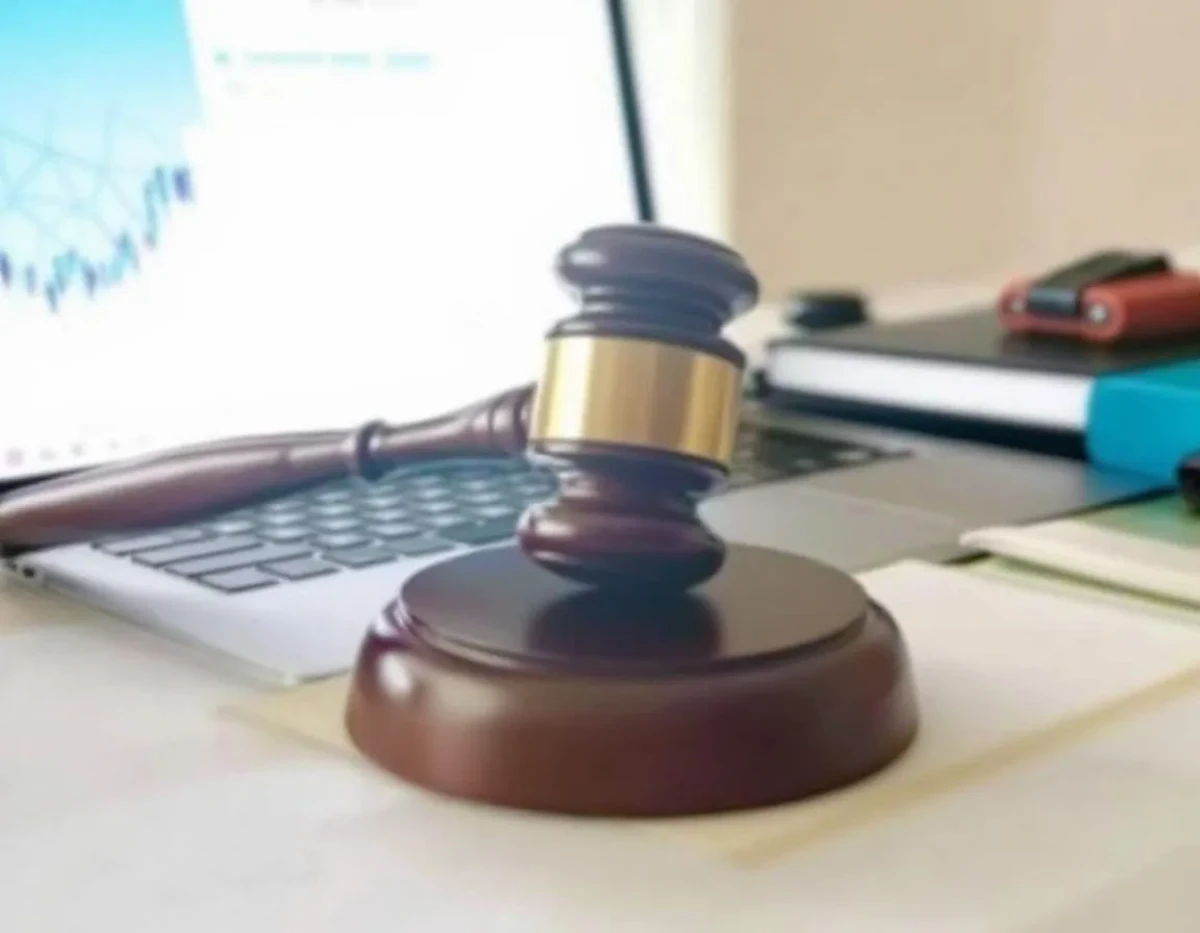 La métamorphose du droit numérique en 2024 : entre souveraineté des données et justice algorithmique